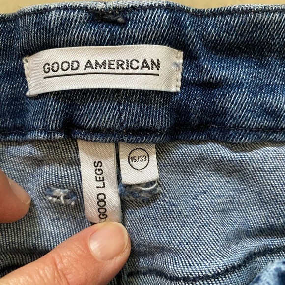 Good American Good Legs Crop Dark Wash Distressed Skinny Jeans Size 15/33 - Picture 10 of 10